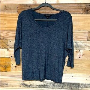Banana Republic size XS Charcoal Color Relaxed Scoop Neck 3/4 Sleeve Soft Shirt